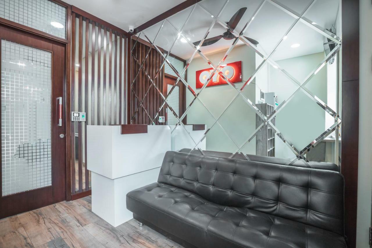 Super Oyo 1487 Residence Khoe Jakarta Exterior photo